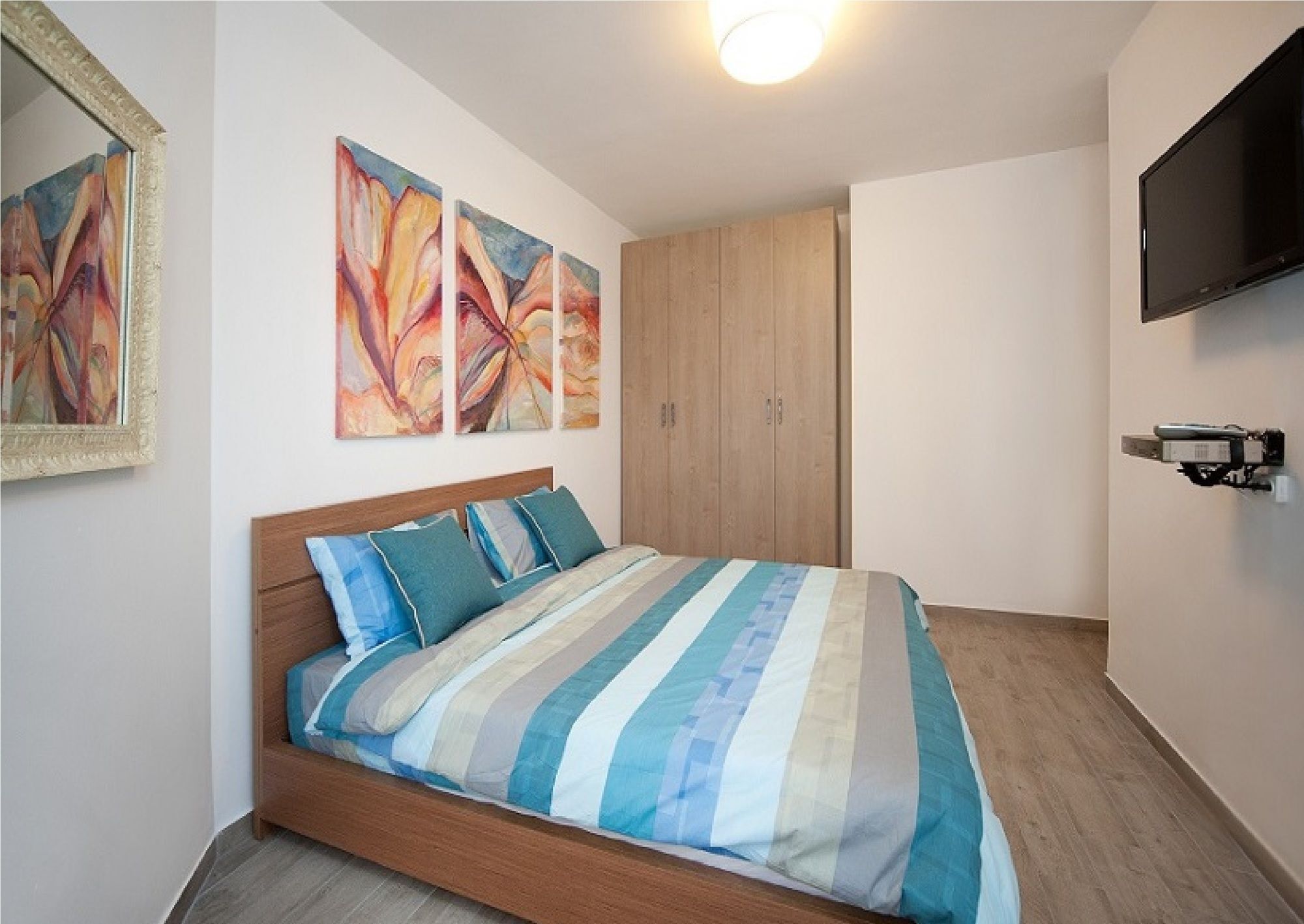 Chic 3Br Apt W Sauna & Parking On The Beach By Sea N' Rent Tel Aviv Exteriér fotografie